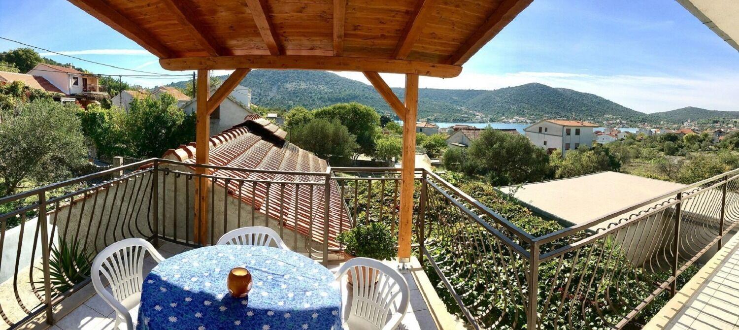 Apartment Ivo Vinišće Exterior foto