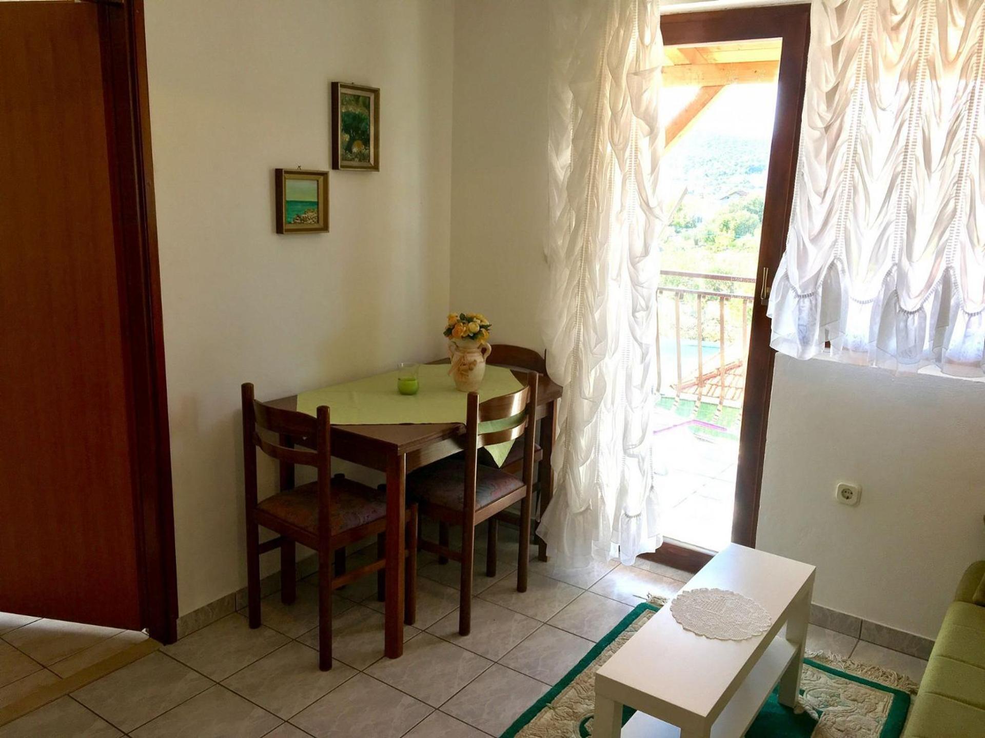 Apartment Ivo Vinišće Exterior foto